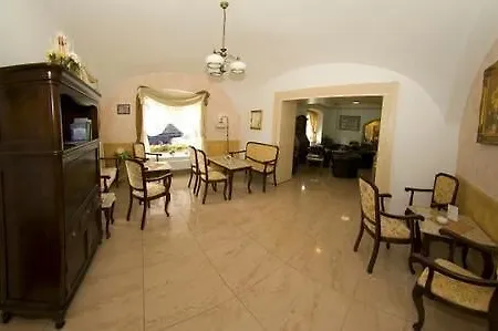 Hotel Ruze 4*