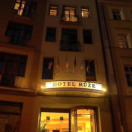 Otel Ruze
