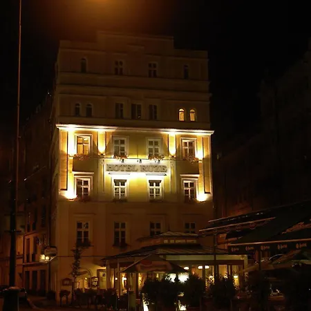 Ruze Otel