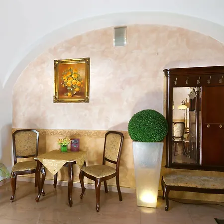 Otel Ruze