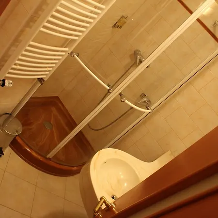 Otel Ruze 4*