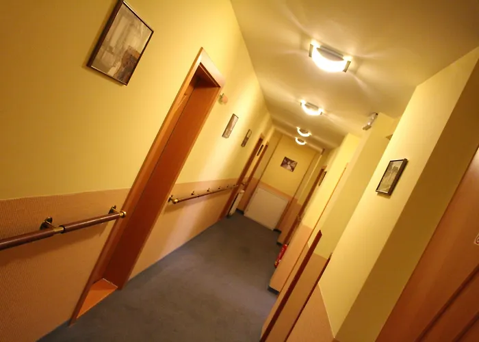 Ruze Hotel
